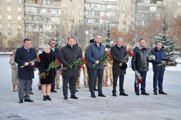В Оренбурге почтили память Героев Отечества