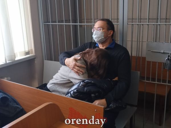 Суд отправил главного судмедэксперта Андрея Громова под стражу