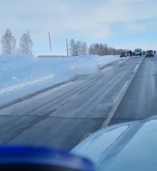 В Шарлыкском районе столкнулись три автомобиля, есть пострадавшие В Шарлыкском районе столкнулись три автомобиля, есть пострадавшие