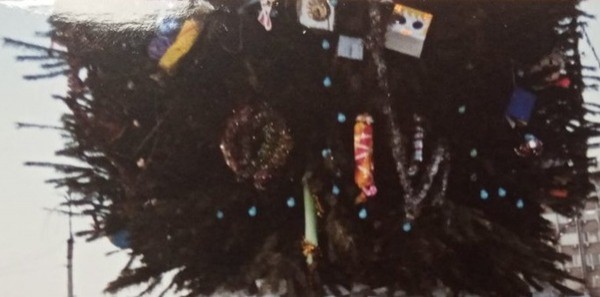 
Снегурочки-стриптизерши, &laquo;миграция&raquo; бомжей и новогодних елок: Каким был Орск в начале нового тысячелетия?        