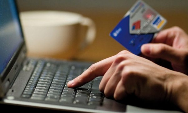 Семья из Оренбурга оформила 8 кредитов и лишилась более 3 миллионов