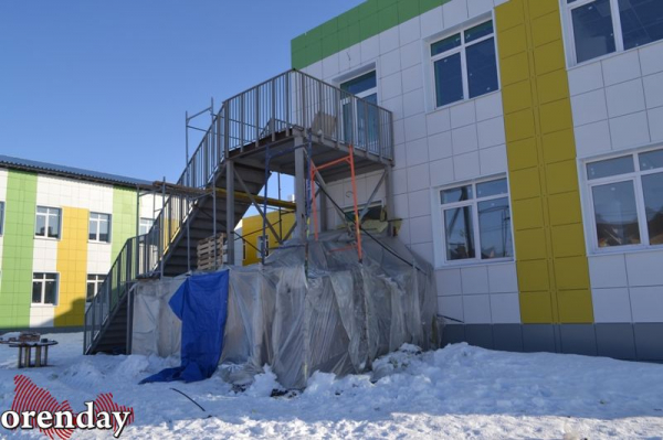 В Оренбурге строители двух детских садов не уложились в заявленные сроки