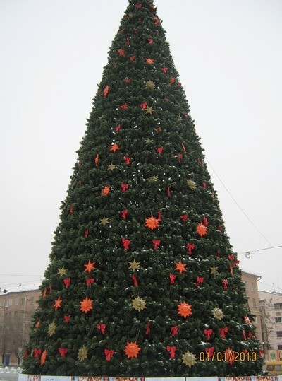 
Снегурочки-стриптизерши, &laquo;миграция&raquo; бомжей и новогодних елок: Каким был Орск в начале нового тысячелетия?        