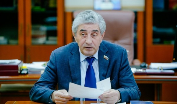 Депутаты требуют от Председателя ЗС Оренбуржья Грачева объяснений насчёт денег