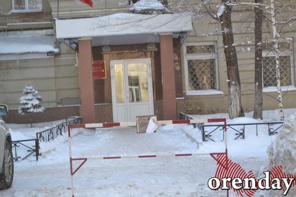 Избрана мера пресечения оренбуржцу, передавшему взятку сотруднику МЧС