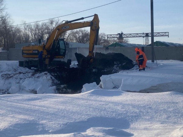 В Оренбурге сотни домов остались без воды