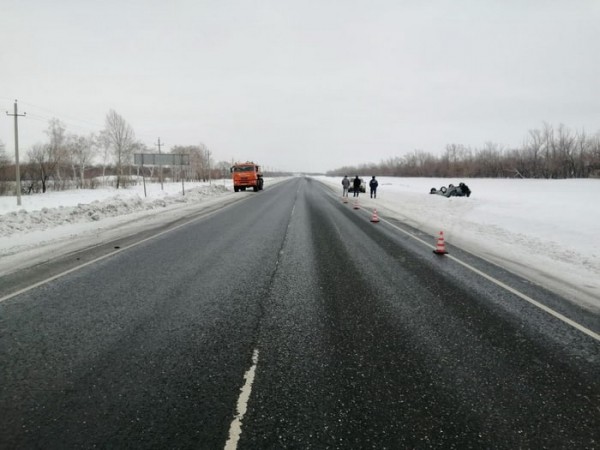 Под Новосергиевкой &laquo;Приора&raquo; перевернулась в кювет