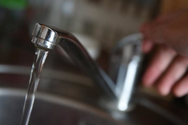 Утечка в Южном. В Оренбурге 15 многоквартирных домов остались без горячей воды