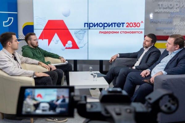 Денис Толпейкин: Оренбургская область вовлекает флагманов IT-рынка в регион