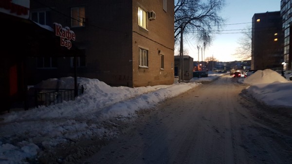 Жители Промышленного района Оренбурга тоже недовольны работой коммунальщиков Жители Промышленного района Оренбурга тоже недовольны работой коммунальщиков