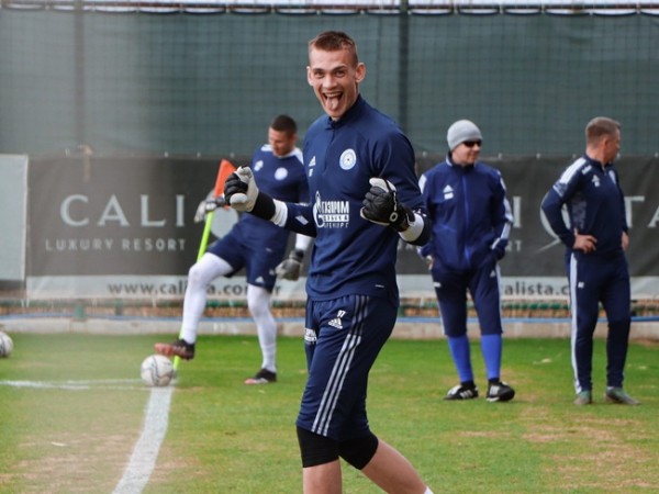 ФК "Оренбург" на третьем контрольном сборе сыграет три игры