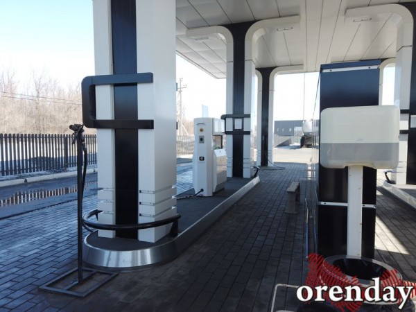В Оренбурге автомобилисты в шоке от того, что газ дешевеет прямо на глазах
