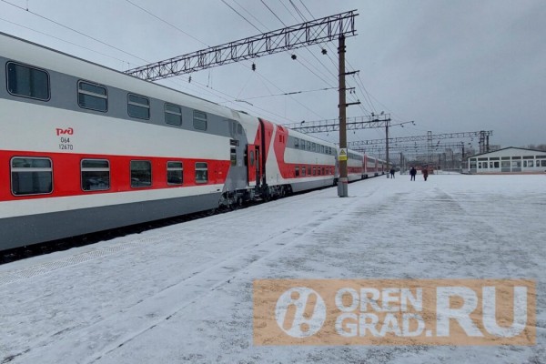 Пассажирам в поездах разрешили ездить без масок Пассажирам в поездах разрешили ездить без масок