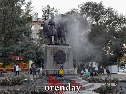 Памятникам в Оренбурге устроят &laquo;головомойку&raquo; за 550 000 рублей