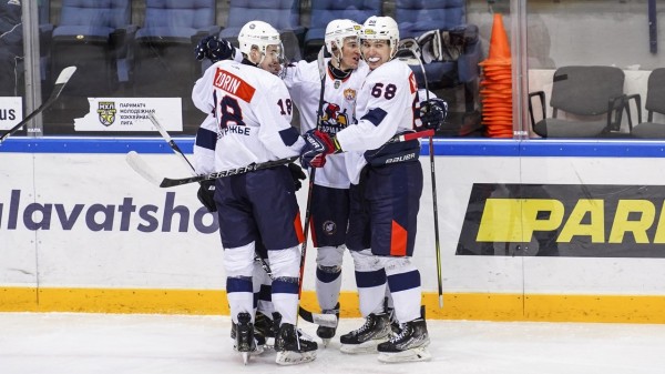 Завершили сезон серией побед