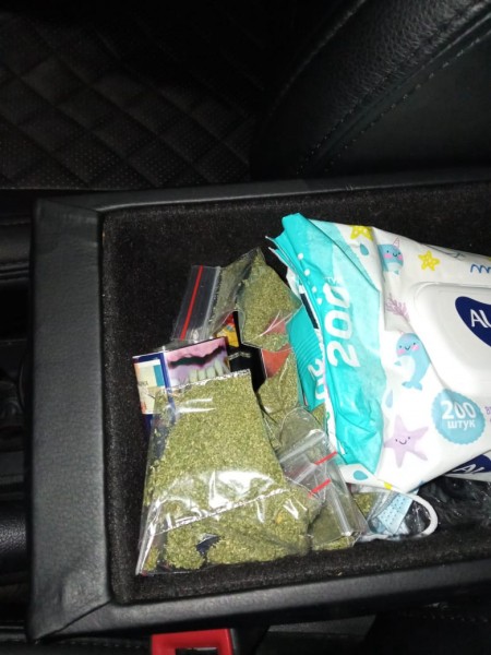 Житель Оренбурга хранил наркотики в своем автомобиле