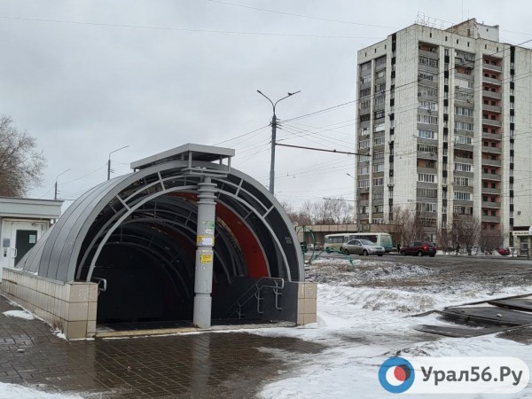 
Пять месяцев спустя: Урал56.Ру вновь прошелся в Оренбурге по отремонтированным осенью переходам        