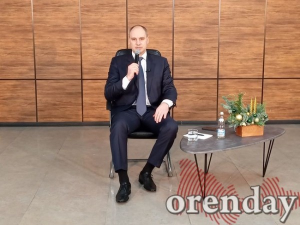 Губернатор Оренбургской области на две строчки спустился в Нацрейтинге Губернатор Оренбургской области на две строчки спустился в Нацрейтинге