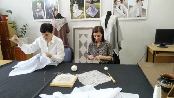 На «Вышитой карте России» Оренбуржье изобразят орнаментами пухового платка На «Вышитой карте России» Оренбуржье изобразят орнаментами пухового платка