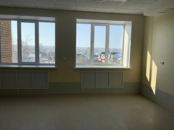 В Переволоцкой больнице завершился капремонт. Савинова проверила