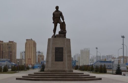 Памятник Герою России Александру Прохоренко ждет масштабный ремонт