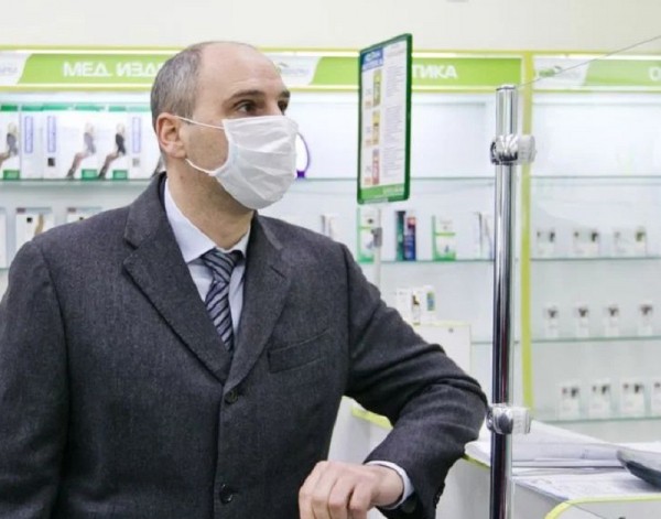 Денис Паслер обратился к ФАС с просьбой жестко контролировать цены в аптеках и магазинах