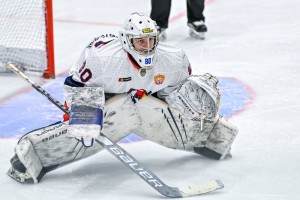 Победно хлопнули дверью Победно хлопнули дверью