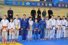 Центр дзюдо в Оренбурге отметил 10-летие большим турниром и тортом