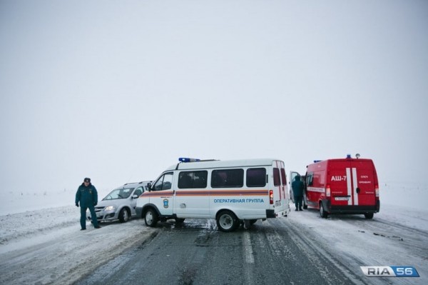 МЧС Оренбуржья рекомендует автомобилистам отменить поездки на дальние расстояния МЧС Оренбуржья рекомендует автомобилистам отменить поездки на дальние расстояния