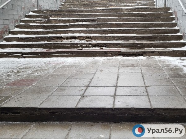 
Пять месяцев спустя: Урал56.Ру вновь прошелся в Оренбурге по отремонтированным осенью переходам        