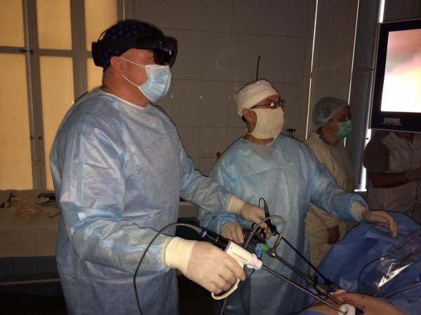 Хирурги из Оренбурга провели сложную операцию в очках виртуальной реальности