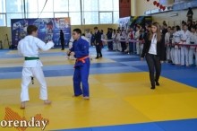 Центр дзюдо в Оренбурге отметил 10-летие большим турниром и тортом