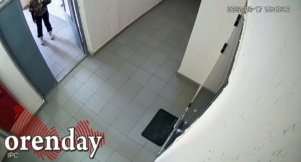 В Оренбурге мужчина плеснул горючим на дверь квартиры и поджёг её