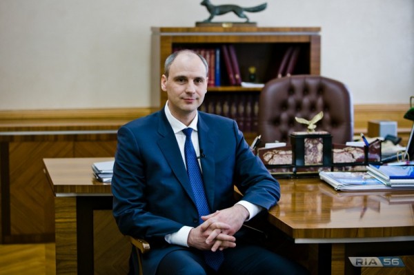 Денис Паслер поздравил работников ЖКХ Оренбуржья с праздником