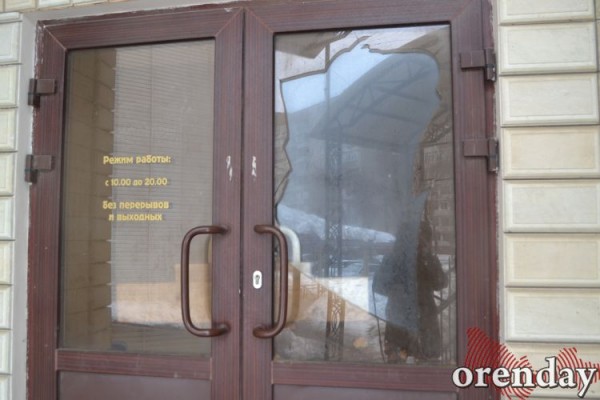 Фокус по превращению гостиницы &laquo;Баку&raquo; в поликлинику оренбуржцы так и не увидели