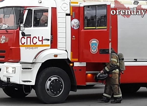 В Оренбурге горело здание на территории детского оздоровительного лагеря