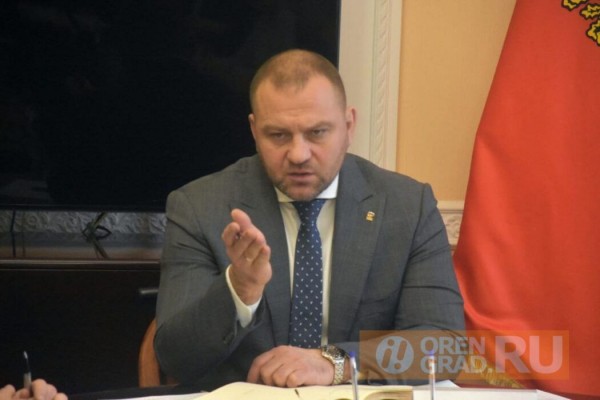 Сергей Салмин попросил у депутатов деньги на создание в Оренбурге парков Сергей Салмин попросил у депутатов деньги на создание в Оренбурге парков