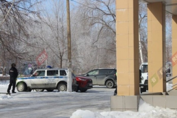 Несколько городов Оренбуржья получили сообщения о &ldquo;минировании&rdquo; банков