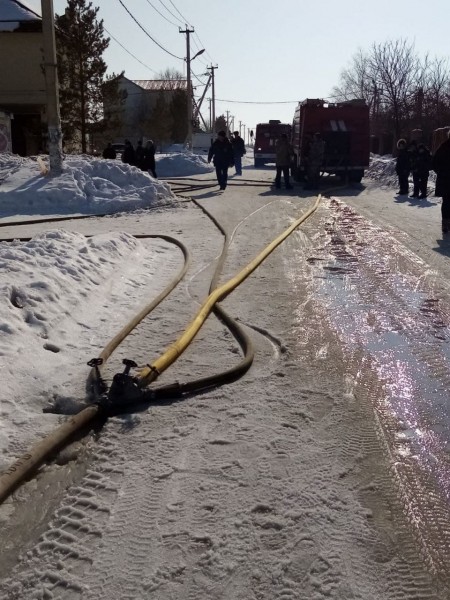 В Саракташе загорелся торговый павильон на площади в 100 "квадратов"