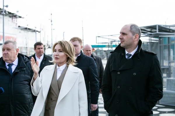 Денис Паслер осмотрел благоустройство территорий в Соль-Илецке, выполненных по нацпроекту