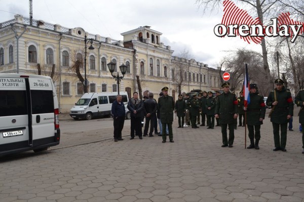 В Оренбурге простились с погибшим на Украине офицером, спасшим жизни боевых товарищей