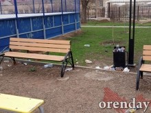 В Оренбурге третий год никому нет дела до проблем благоустроенного двора В Оренбурге третий год никому нет дела до проблем благоустроенного двора