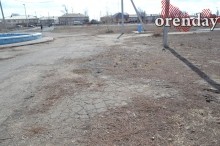 В Соль-Илецке перед приездом Дениса Паслера вычищали центр города и мыли асфальт