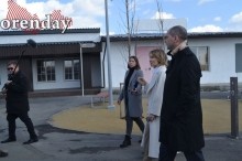 В Соль-Илецке перед приездом Дениса Паслера вычищали центр города и мыли асфальт