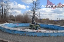 В Соль-Илецке перед приездом Дениса Паслера вычищали центр города и мыли асфальт