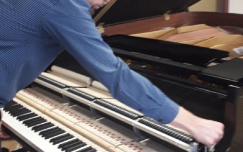 Орская школа искусств пополнилась роялем Kawai