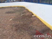 В Оренбурге третий год никому нет дела до проблем благоустроенного двора В Оренбурге третий год никому нет дела до проблем благоустроенного двора