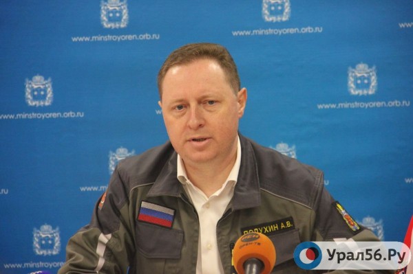 
Министр Александр Полухин: Недобросовестные подрядчики не выйдут на ремонт дорог в Оренбурге, мы сделали выводы        