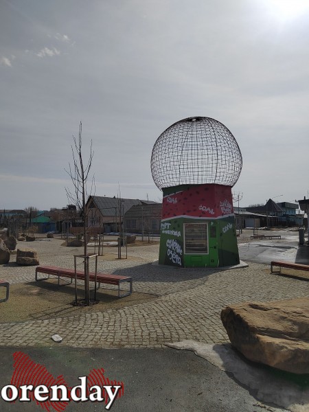 Министр архитектуры Наталья Ибрагимова приехала посмотреть, как перезимовал «арбундинг» Министр архитектуры Наталья Ибрагимова приехала посмотреть, как перезимовал «арбундинг»