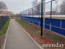 В Оренбурге третий год никому нет дела до проблем благоустроенного двора В Оренбурге третий год никому нет дела до проблем благоустроенного двора